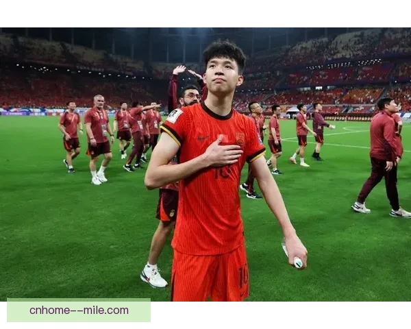 中国男足十八强赛补时绝杀巴林全队血战到底点燃球迷激情再燃出线希望